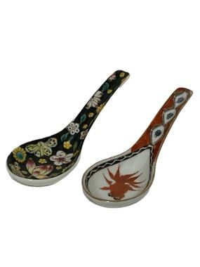 2 - Chinese Porcelain Soup Spoons